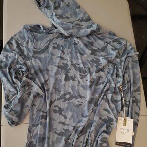 NWT Free Fly Light Weight Camo Hoodie (L)